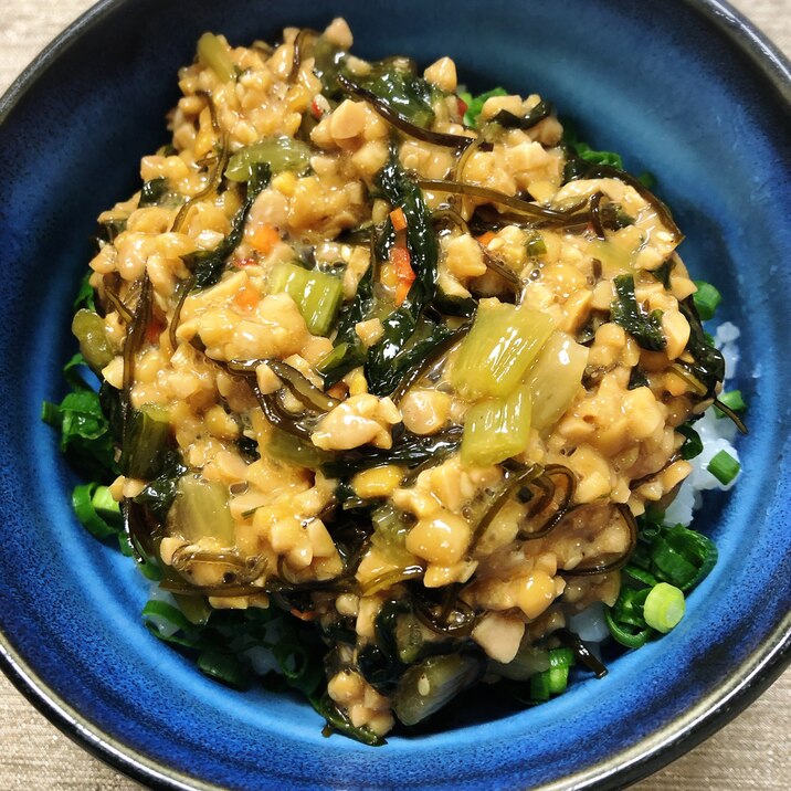 野沢菜昆布納豆丼